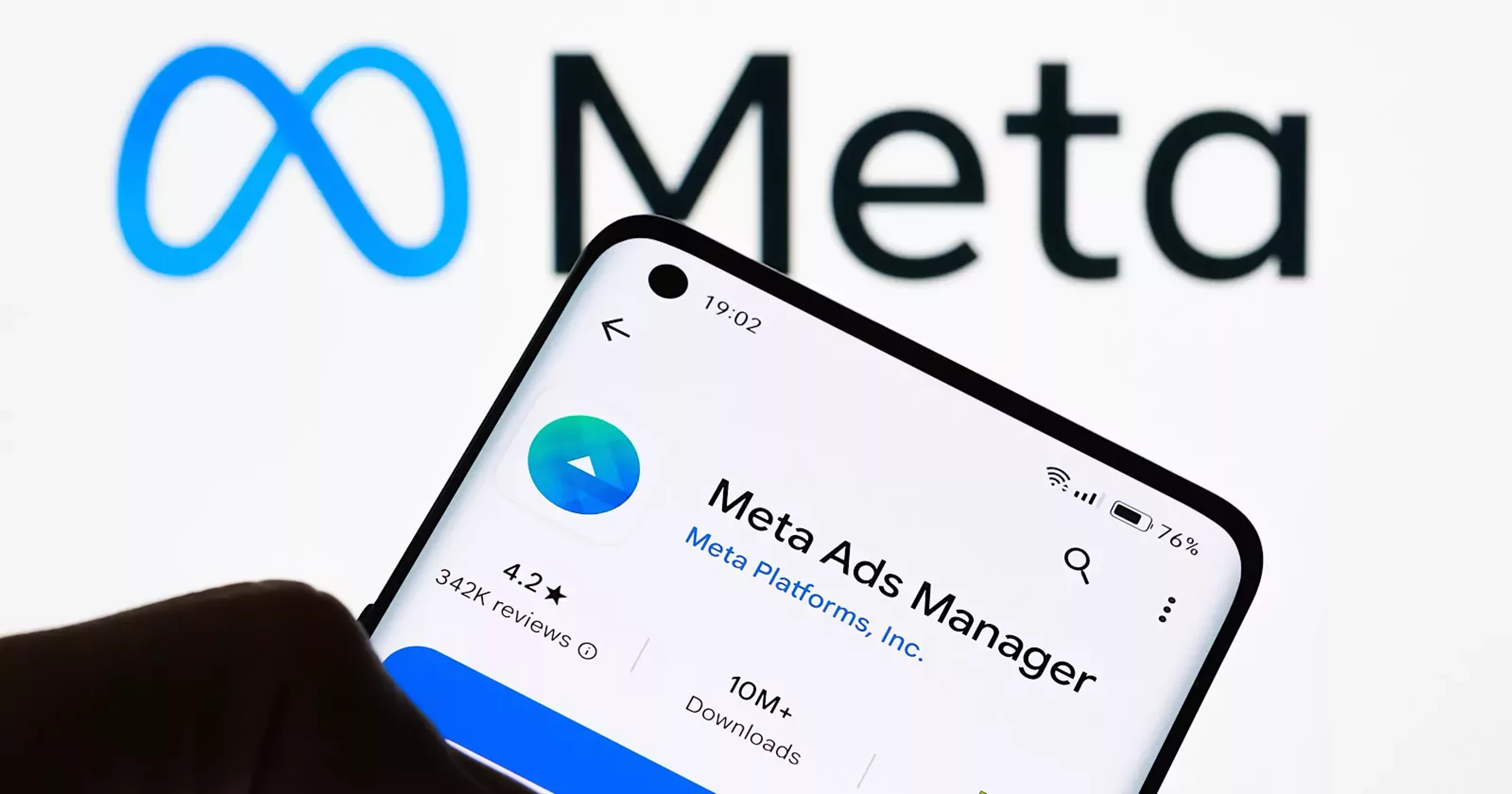 Meta Ads manager på en telefon